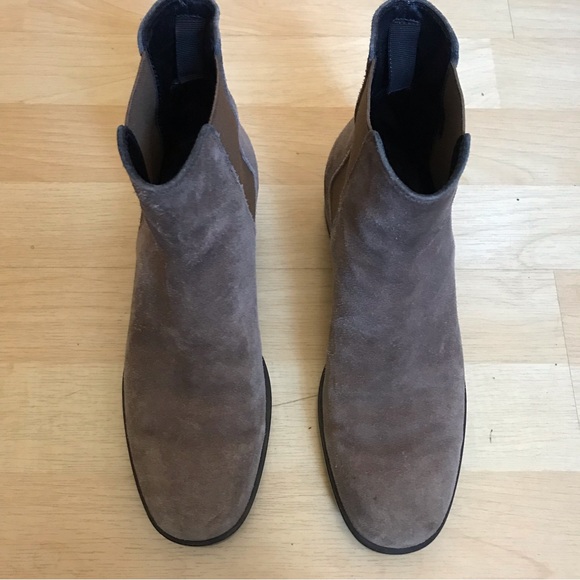Tod’s Made in Italy Suede Leather Chelsea Ankle Boot Booties Taupe EU 35 / US 5 - Picture 4 of 6